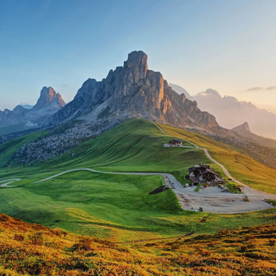 Exploring the Dolomites A Guide to Hut-to-Hut Trekking